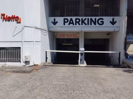 a louer box sécurisé 15m²