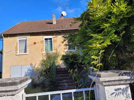 maison 5 pièces 77 m²