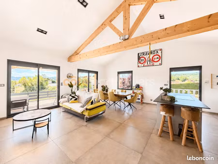 maison 7 pièces 178 m²