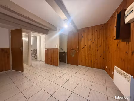 maison de village à étage 53m2 centre de pia