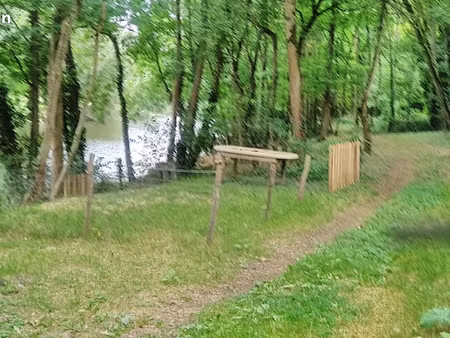 location terrain de pêche situé entre vionnais et missé côté chambre commune de thouars