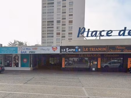 local commercial 143 m²