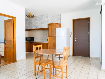 appartement t2 meublée à louer - l'arbresle