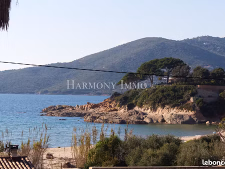 villa 4 pièces 80 m²