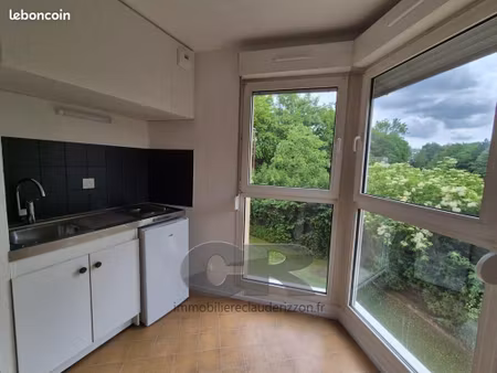 studio 1 pièce 19 m²