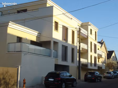 chu-facultes  53 m2  loué  2015  pkg  balcons