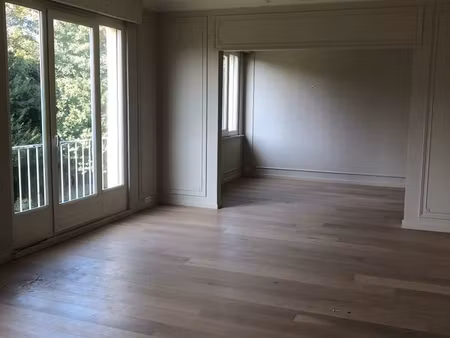 location f4 de 121 m2 av de la marne tourcoing limite mouvaux loyer modéré disponible rapi