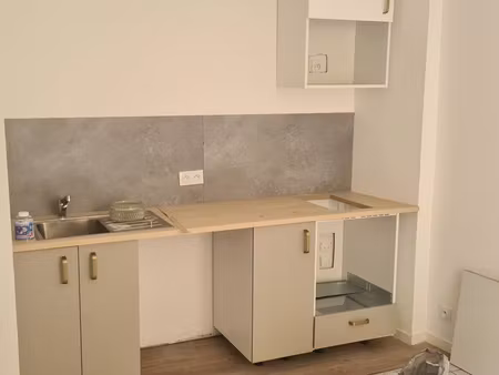 t2 25 m² – rdc – centre-ville châtellerault – rénové