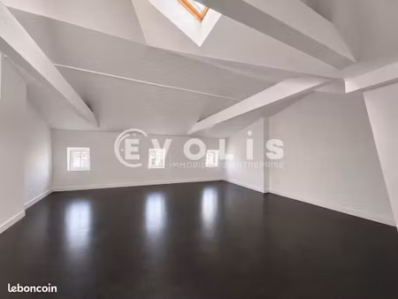 bureau 1 070 m²