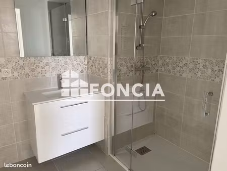 appartement 3 pièces 64 m²