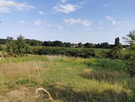 terrain à bâtir de 365 m² à saint-jean-de-liversay (17)