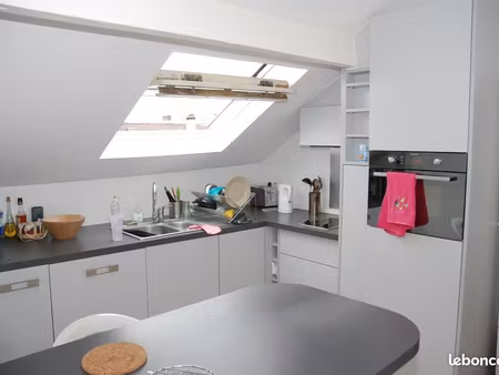 appartement 1 pièce 10 m²
