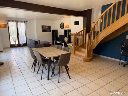 maison 4 pièces 136 m²