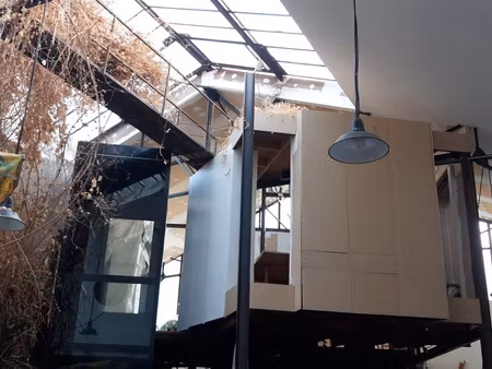 nantes entrepôt habitable (515m2) avec extérieur + pks proche eglise toutes aides