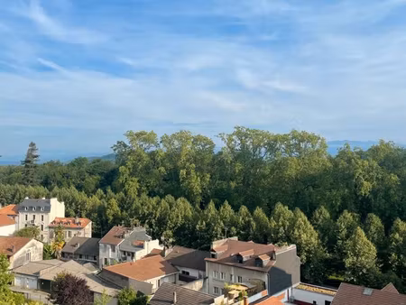 t4 de 76 m² avec balcon  cave et 2 parkings – vue pyrénées – pau