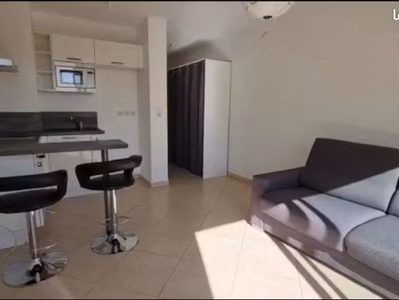 studio 1 pièce 25 m²