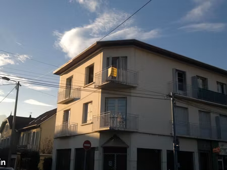 bureaux 64 m² grenoble