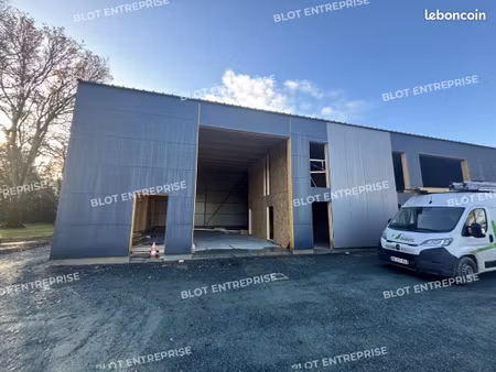 local d'activité 250 m²