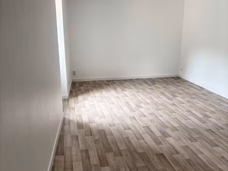 bel appartemnt renove t2 centre gueret