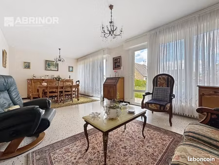 maison 5 pièces 104 m²