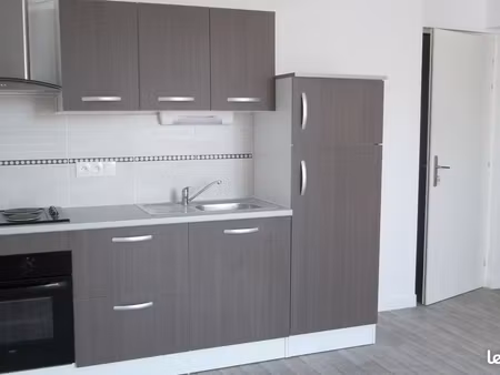 à louer chemillé t2 duplex 34 m²