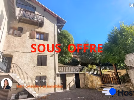 maison 12 pièces 317 m²