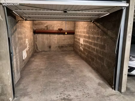 parking ferme secteur caisse d’epargne