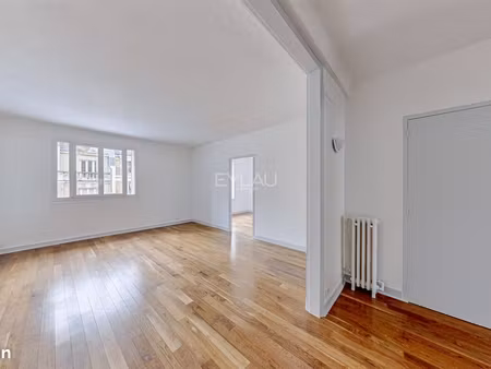 appartement 3 pièces 84 m²