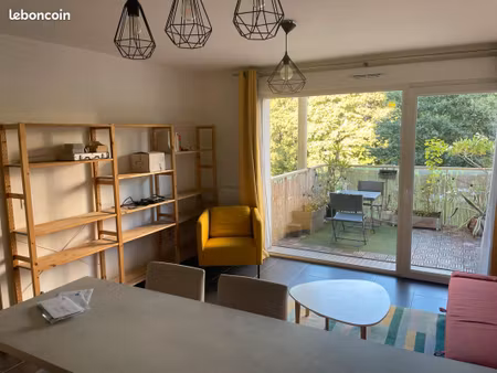 ? t2 meublé 46 m² – balcon sud-ouest + garage – grenoble 830 cc | disponible le 25 juillet