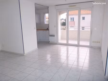 loue f2 46.1m2 ensoleillé dans belle résidence