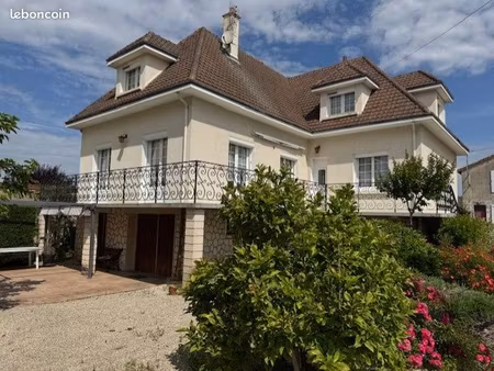 maison 6 pièces 152 m²