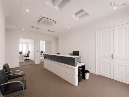 bureaux 158 m²