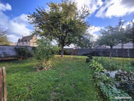 terrain 745 m² la haye malherbe