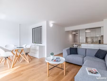 splendide appartement de 85m2 . en pleine verdure