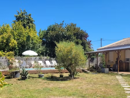 maison familiale de plain-pied – 140 m² – 5 chambres – piscine – studio indépendant – cent