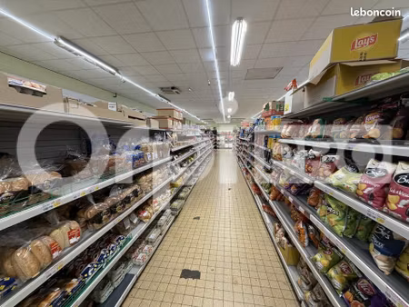 fonds de commerce 800 m²