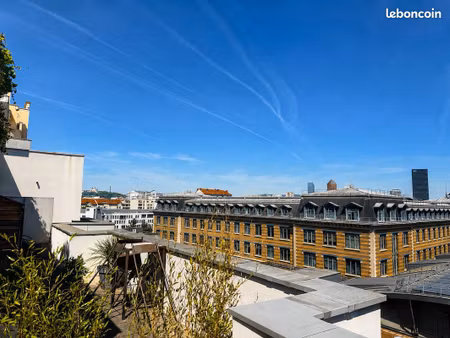 maison sur les toîts