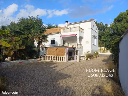 800m plage villa familiale
