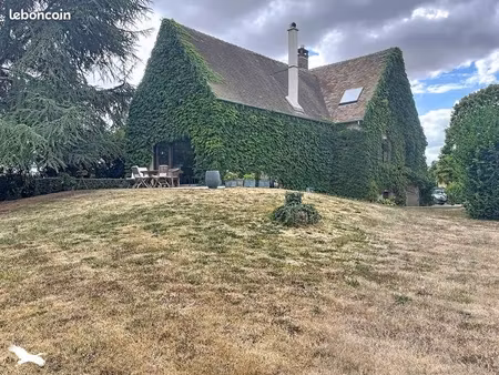 pavillon 7 pièces 248 m²
