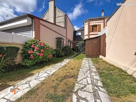 maison de ville 6 pièces 106 m²