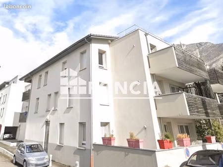 parking 17 m² saint egreve