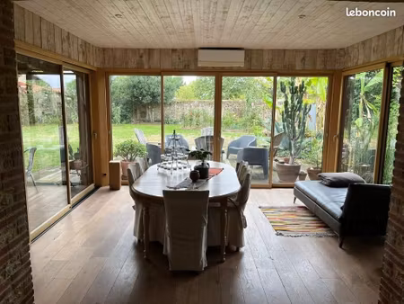 maison 6 pièces 207 m²