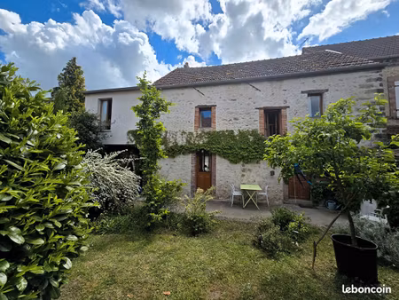 maison 5 pièces 145 m²