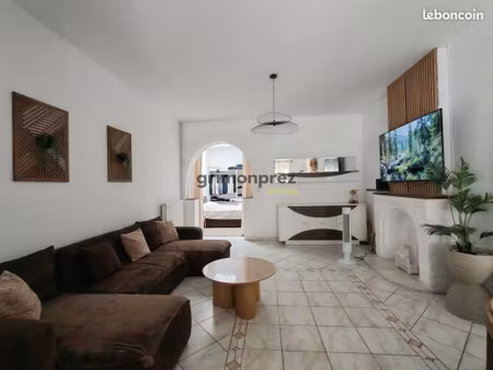 maison 6 pièces 166 m²