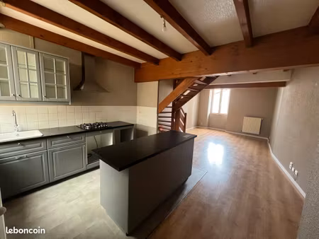 appartement f3 beaucoup de charme   sécurisé