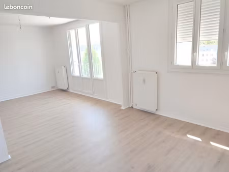 t4 rénové avec balcon plein sud et garage individuel situé à limoges secteur labussière