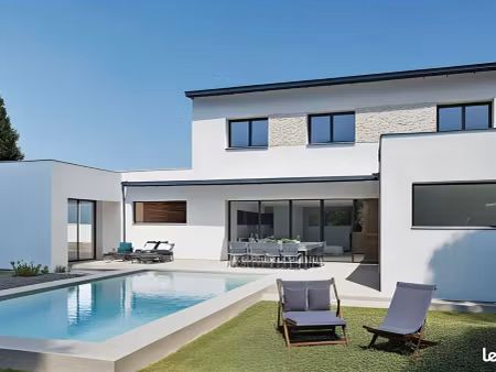 maison 7 pièces 160 m²