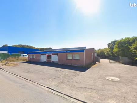 local 671 m² gouesnou
