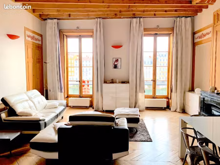 appartement 3 pièces 82 m²