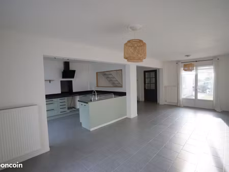 maison 4 pièces 82 m²